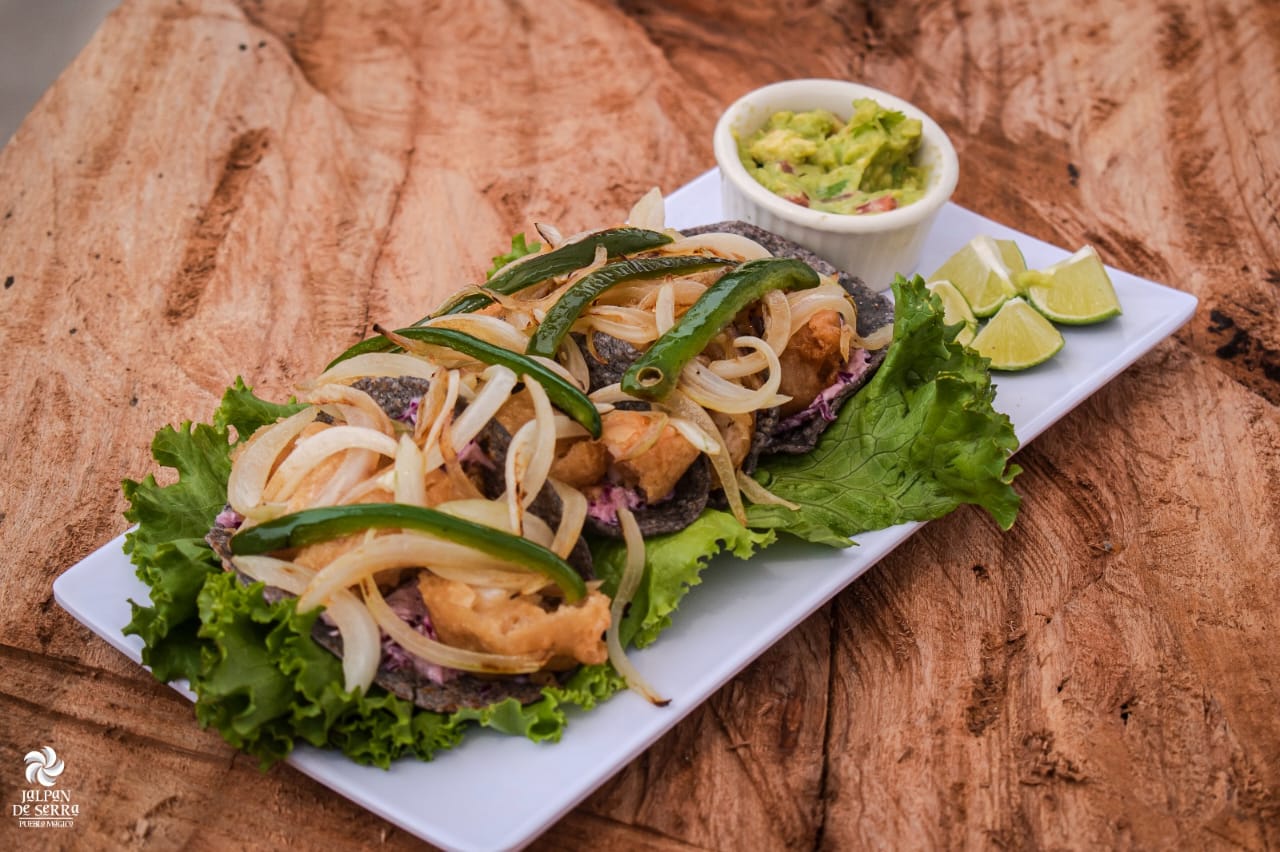 Tacos de Camaron y Filete al Estilo Naranjito