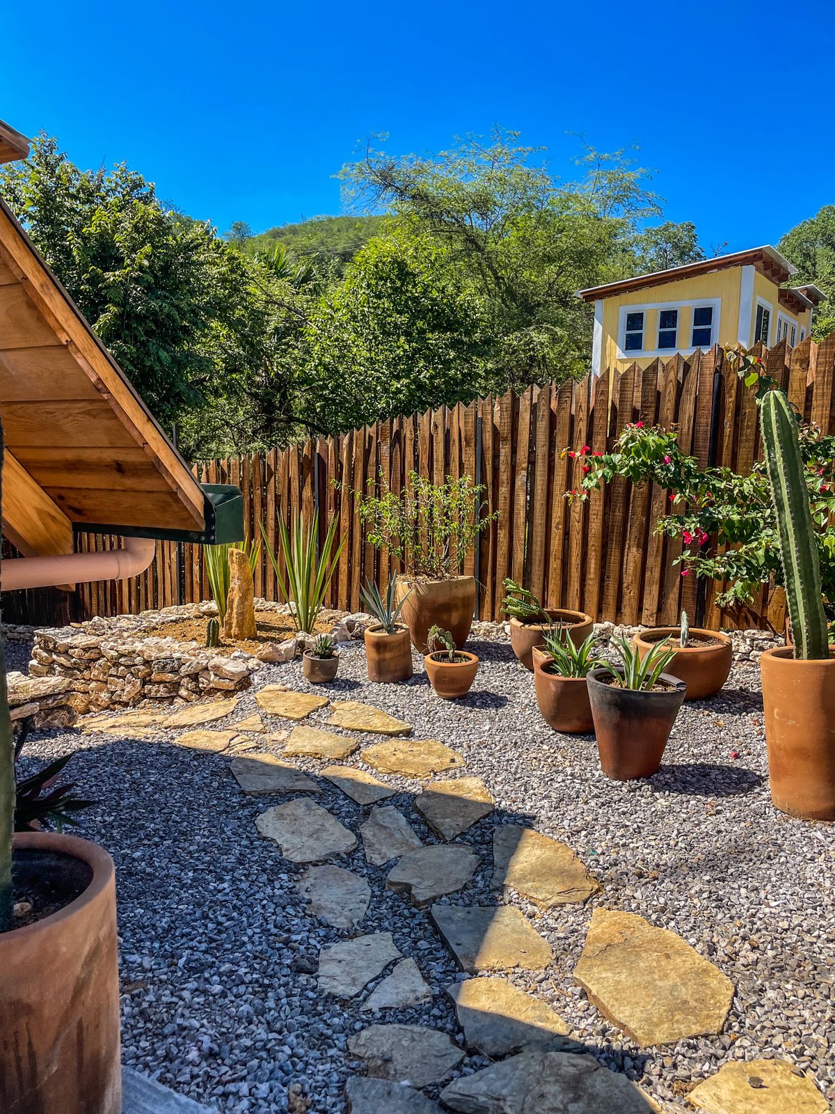 cabaña,jalpandeserra,pueblomagico,casitabugambilia,petfriendly,fogata,terraza,naturaleza,hospedaje,sierragorda 